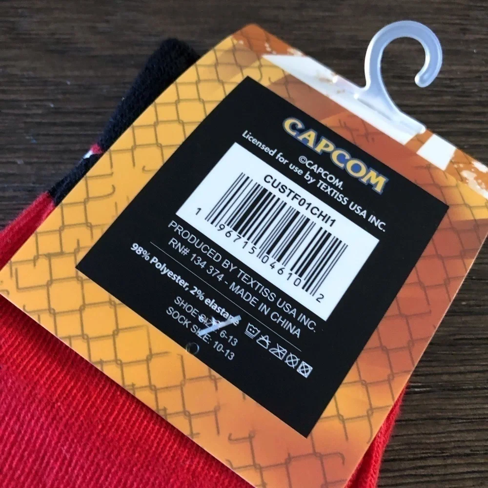 Street Fighter crew socks size 6-13